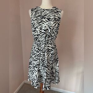 Warehouse mini zebra animal print ruffle dress with belt sz us 8